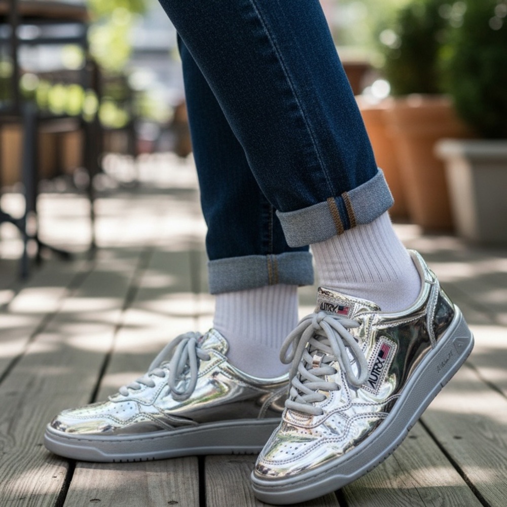 AUTRY 'ROB PRUITT' MIRROR-FINISH MEDALIST LOW SNEAKERS NWOT